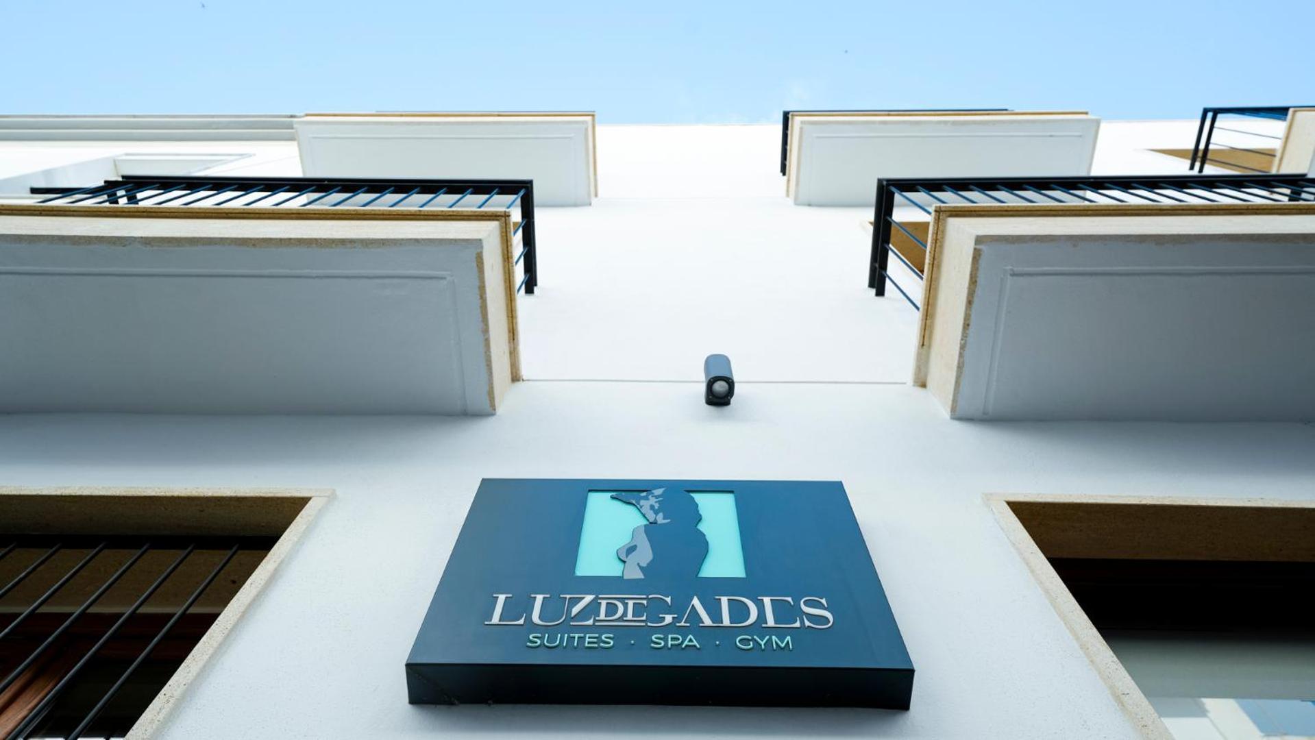 Aparthotel Luz De Gades - Suites Spa Gym - Adults Only Cádiz Buitenkant foto
